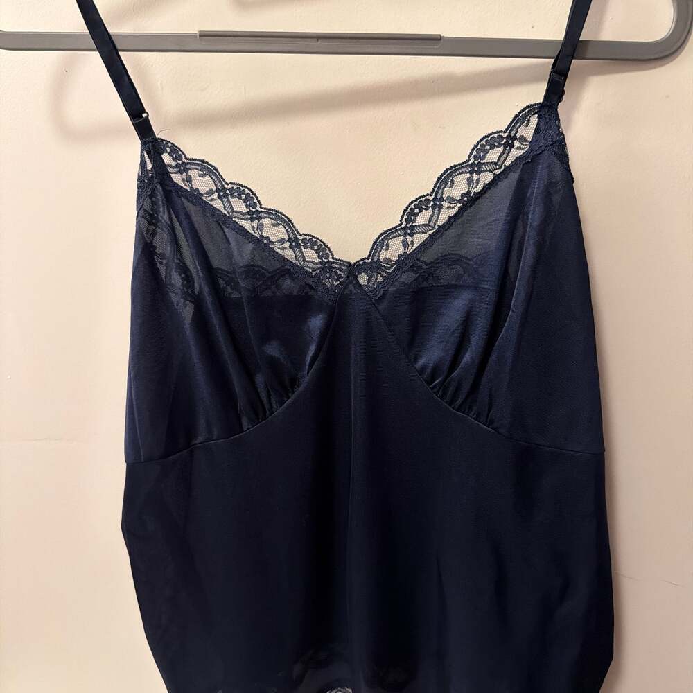 Vintage Deena Navy Blue Lace Trim Nylon‎ Satin Cami Slip